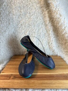 Tieks California Navy size 8